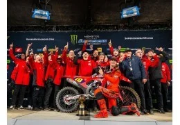 1A Prova del Supercross (Anaheim1) Dominio di Jett Lawrence